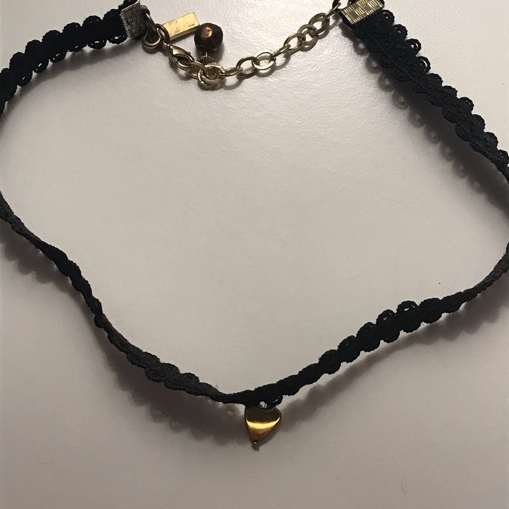 Vanessa Mooney Lace Heart Choker